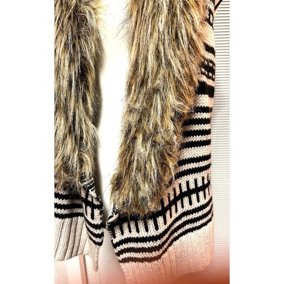 Anthropologie Nettoyer A Sec Faux Fur Sleeveless Sweater - Picture 2 of 11